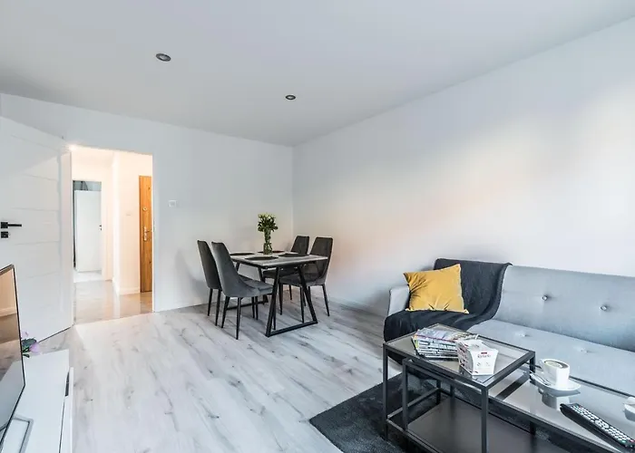 Apartment Theatre - Przy Rynku W Glogowie Glogau